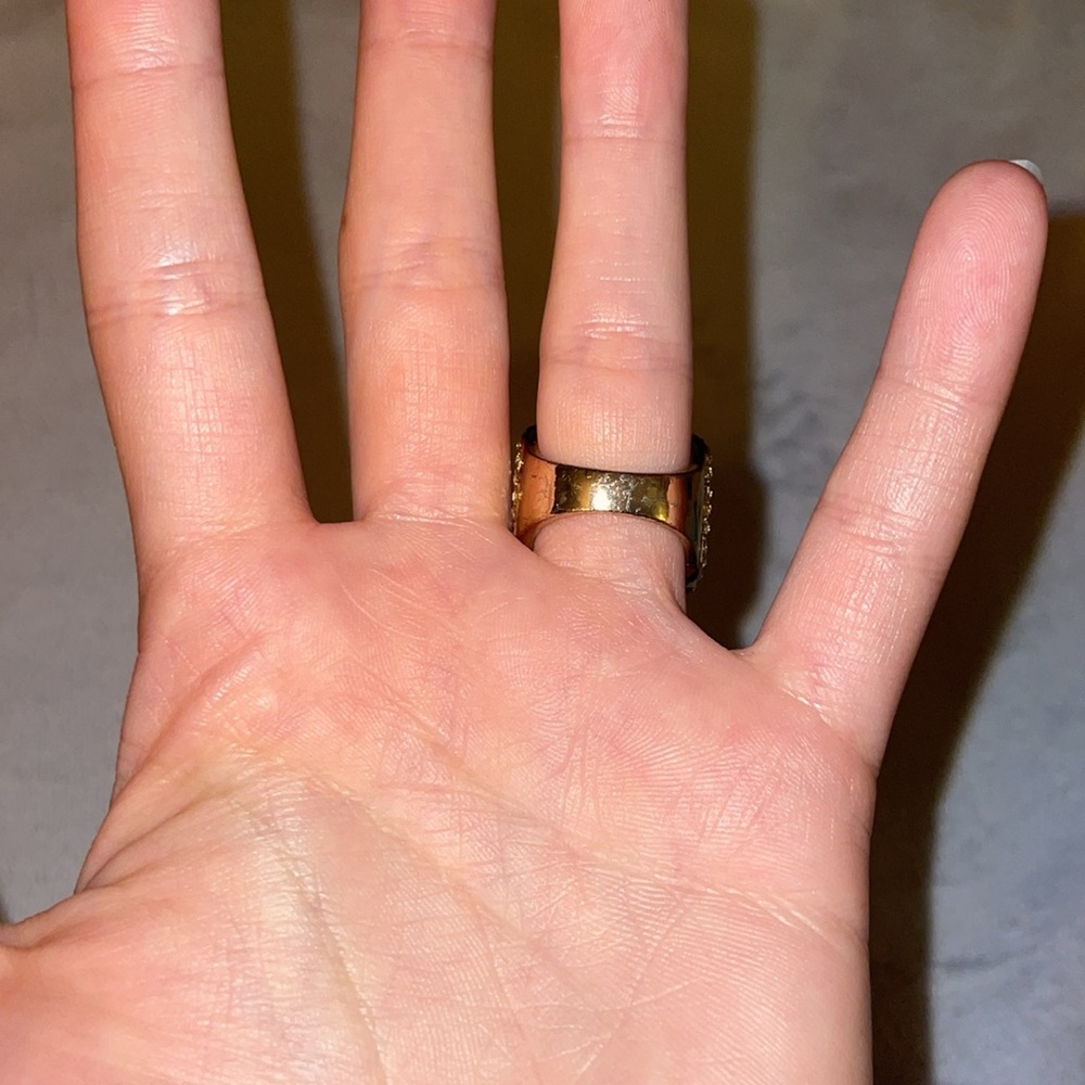 Ring - Picture 4 of 4